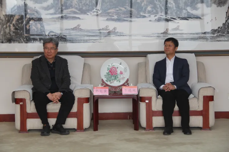 Shandong LANO koom tes nrog xibfwb KWAK, Moon Kyu, Ph.D.and Tus Neeg Sawv Cev Liang Tongho los ntawm Dongguk University, Sab Qab Teb Kauslim los ua Kev Sib Pauv thiab Kev Koom Tes Hauv Kev Ua Haujlwm ntawm Kev Tswj Lub Suab nrog Shandong Jianzhu University